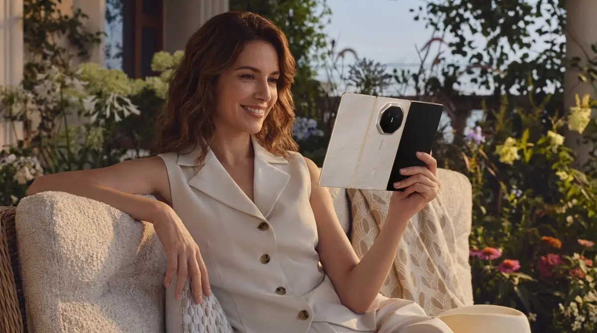 Huawei Unveils Mate XT 2 Tri-Fold With Kirin 9050 Pro
